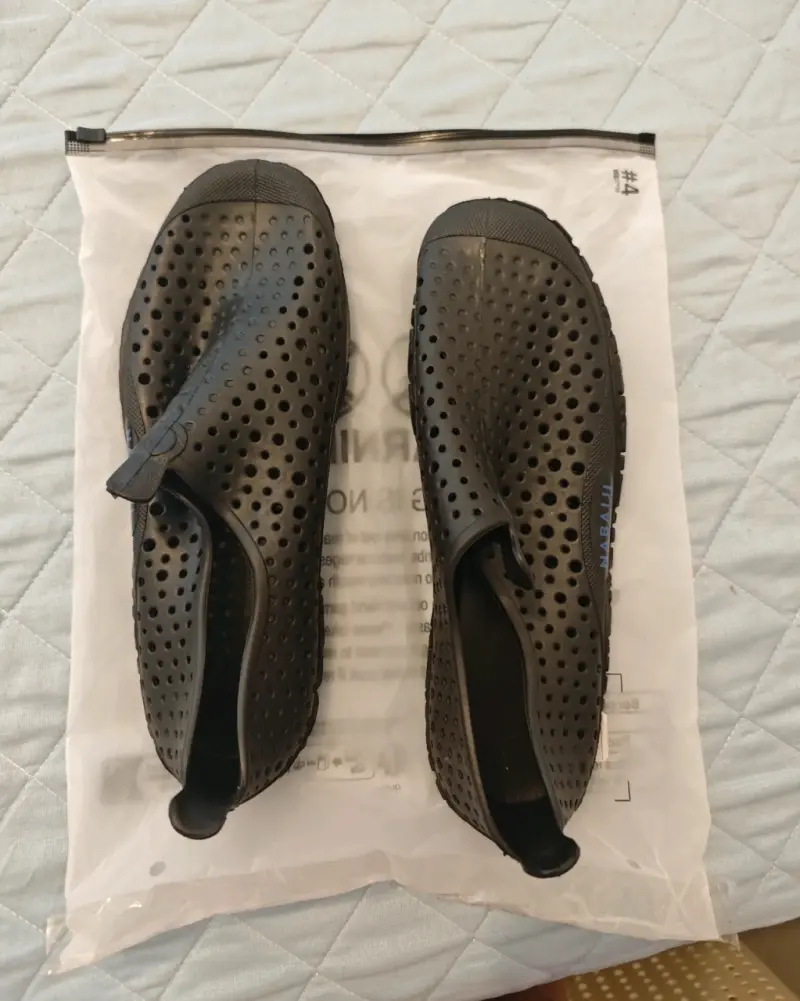 Zapatos de Agua Negros - 1