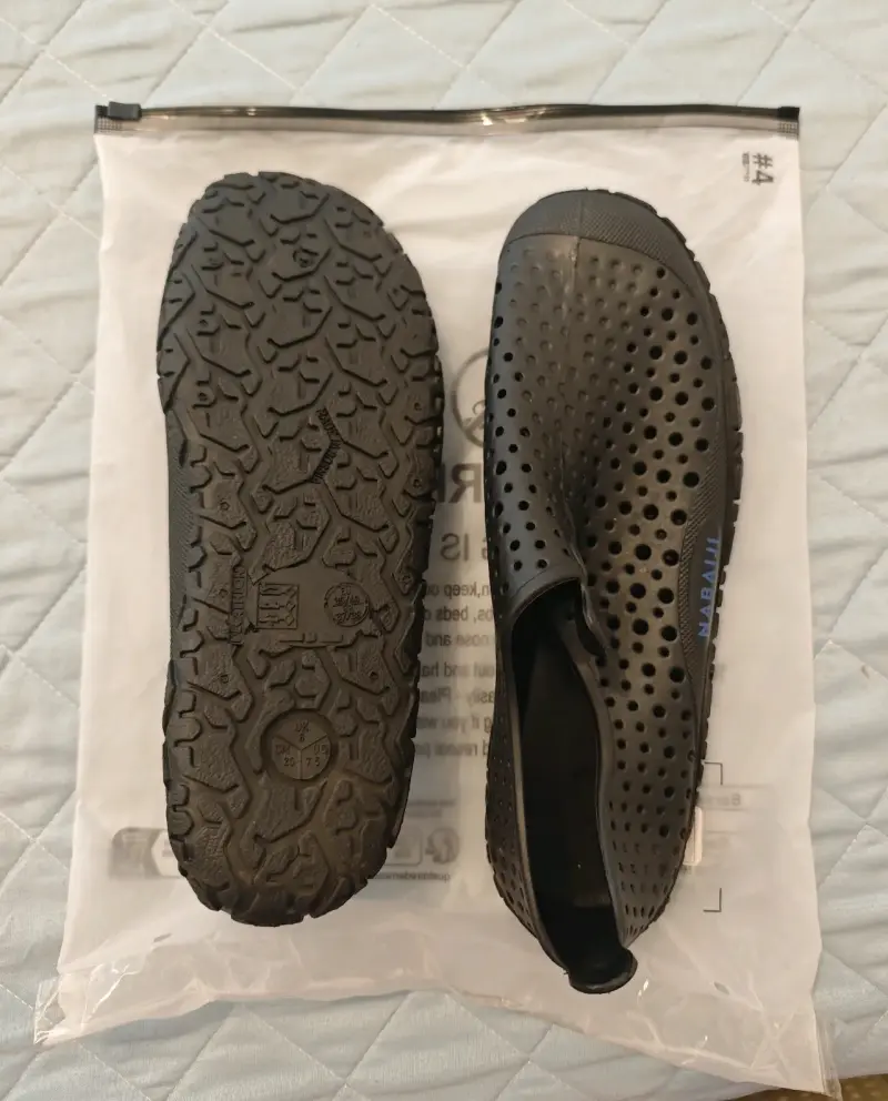 Zapatos de Agua Negros - 2