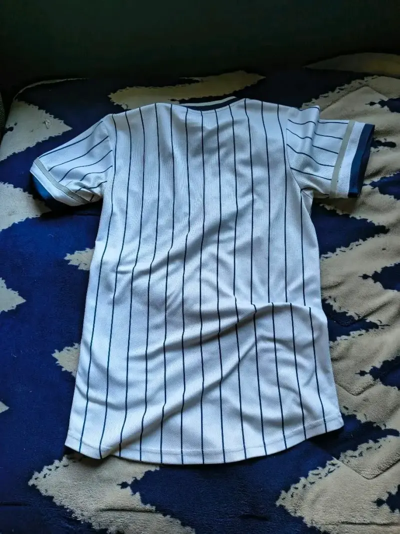 Camiseta Yankees MLB rayada blanca y azul - 2