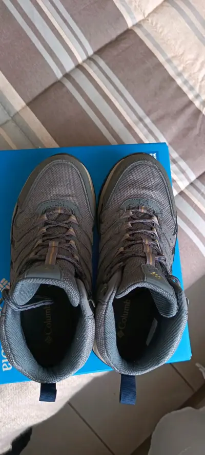 Botas de senderismo Columbia grises para hombre - miniatura 4