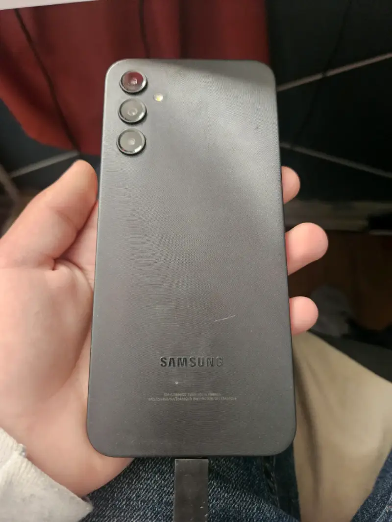 Smartphone Samsung Galaxya 14 5g en buen estado - 4