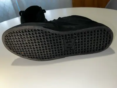 Zapatillas negras DC Kalis Vulc Mid Hombre - miniatura 6