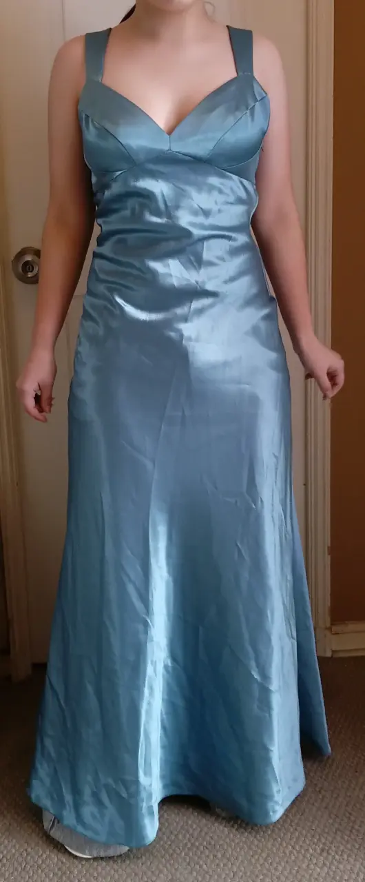 Vestido largo de satén azul elegante - 1
