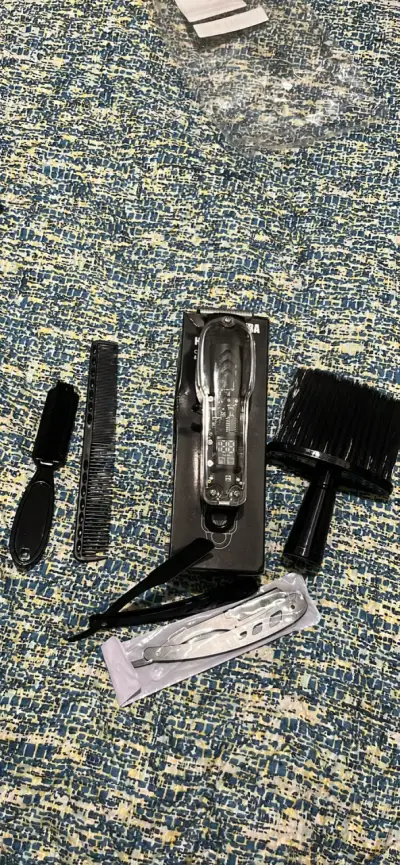 Máquina cortapelo profesional Weeme con accesorios - miniatura 4