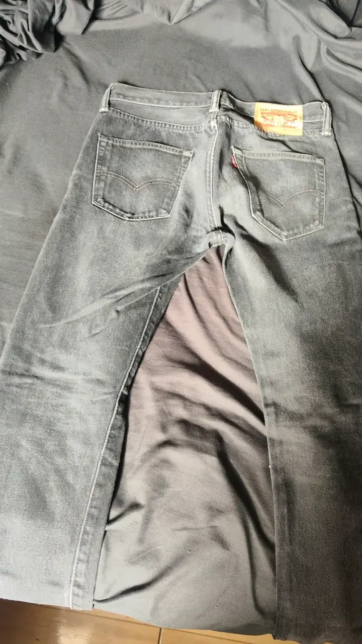 Jeans negros Levi 501 para hombre - 3