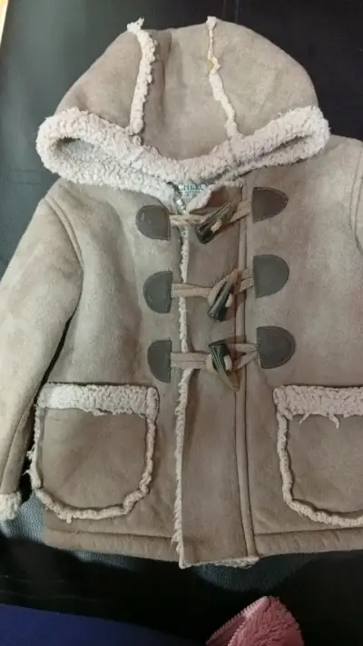 Abrigo de niño con capucha Cherokee beige - miniatura 3