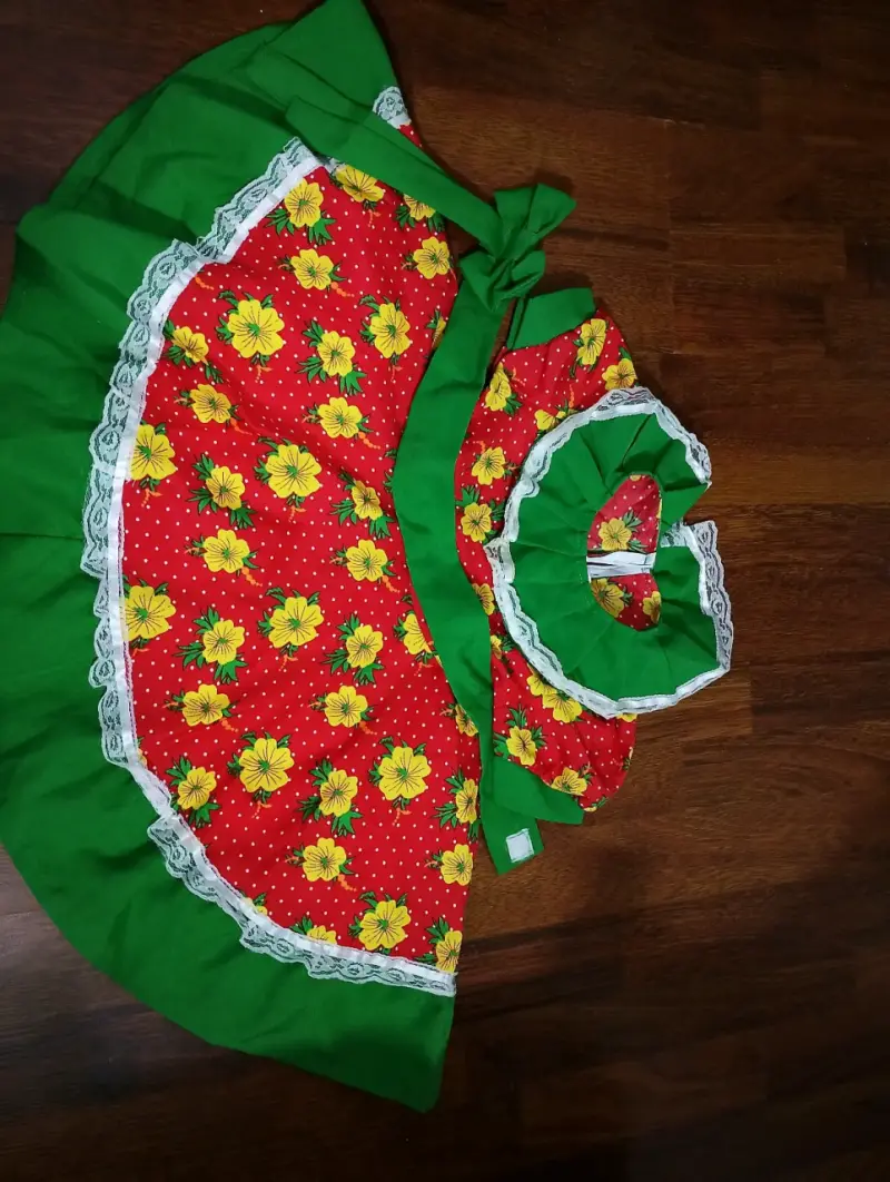 Vestido de niña con flores y encaje - 1