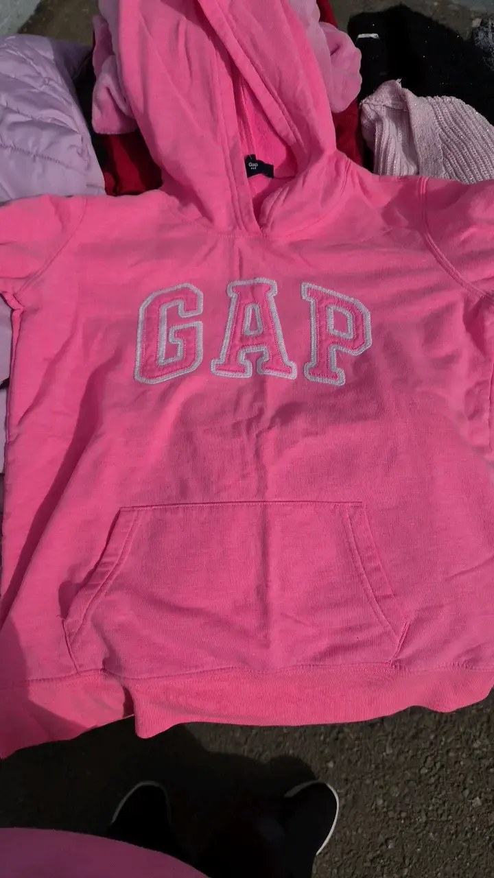 Polerón rosado con capucha GAP para mujer - 2