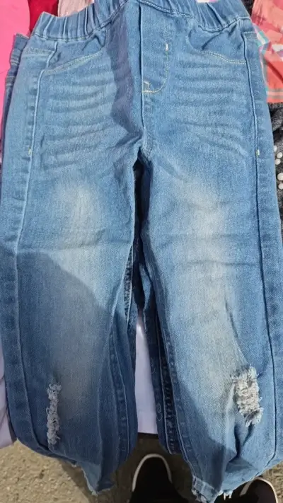 Lote de jeans para niños con diseño variado - miniatura 3