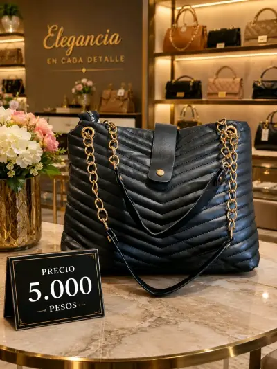 Cartera negra con cadena dorada elegante - miniatura 2