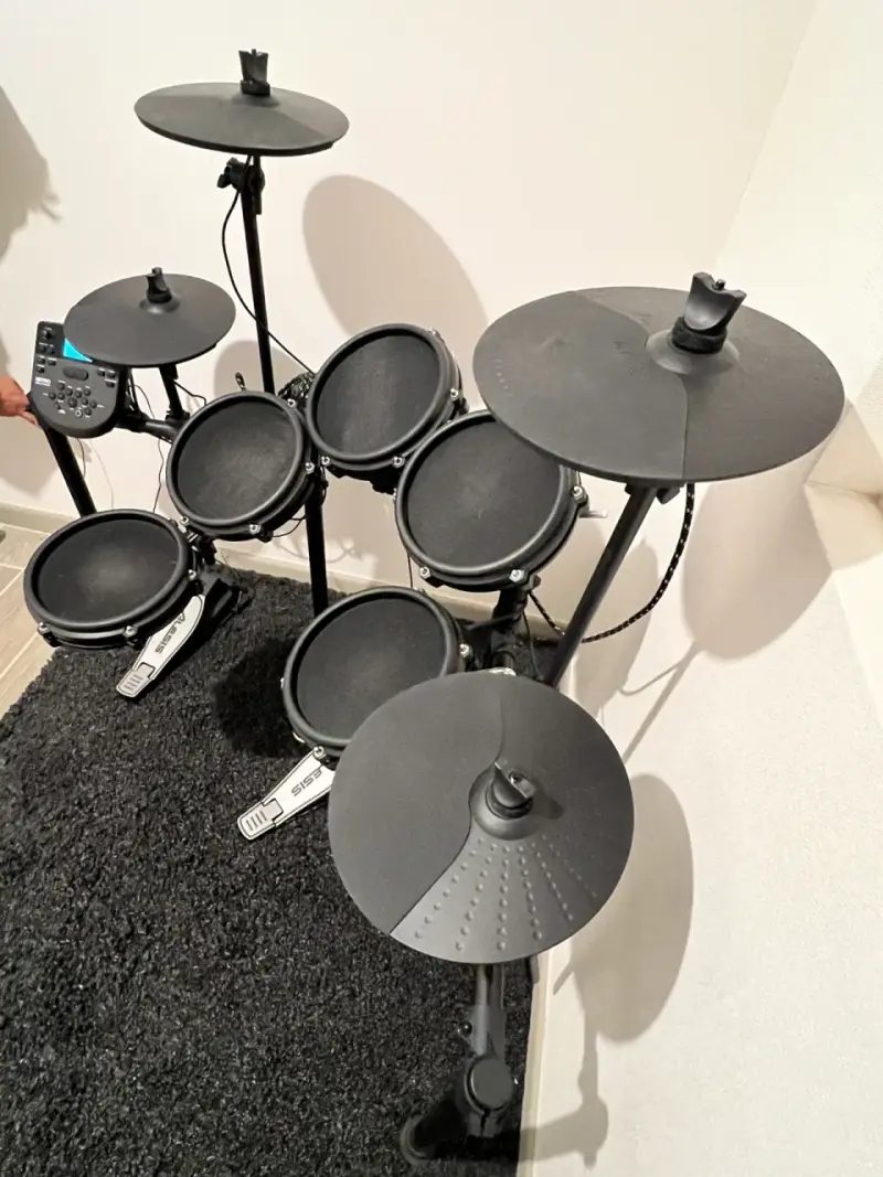 Batería Electrónica Alesis Nitro Mesh Kit + - 3
