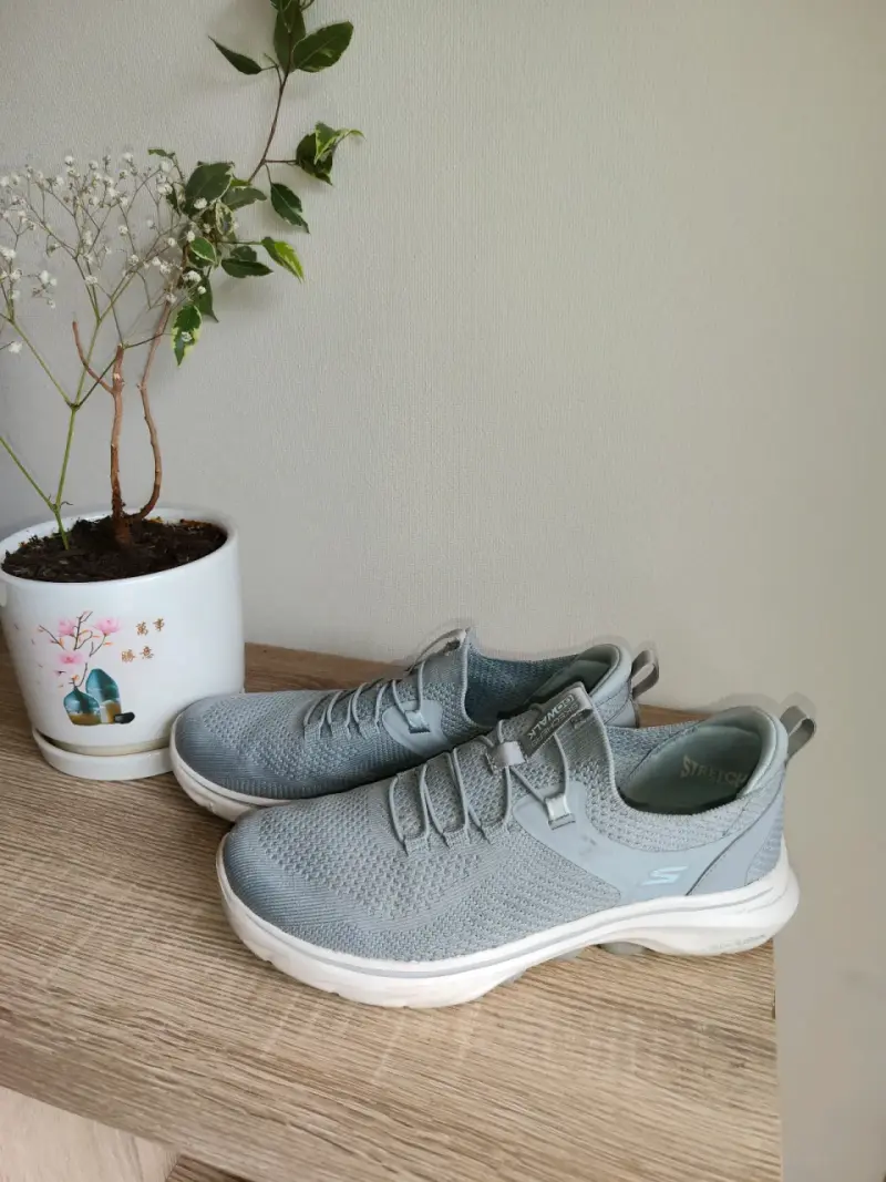 Zapatillas deportivas Skechers Go Walk grises - 1