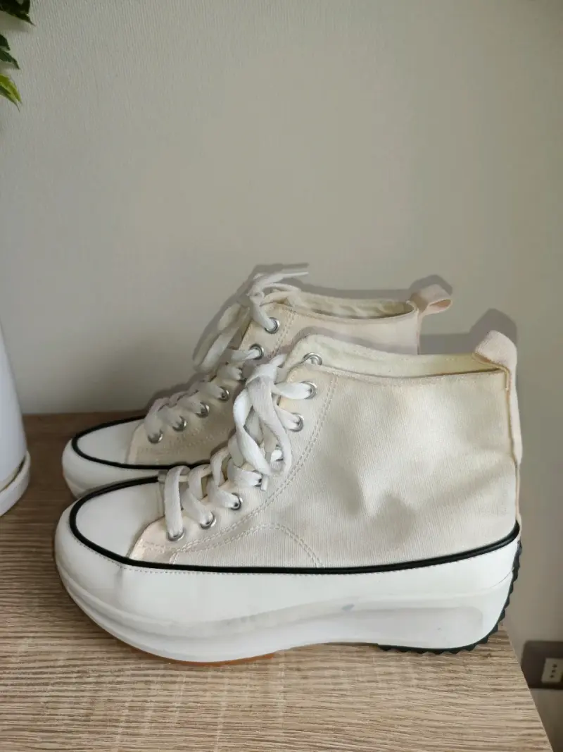 Zapatillas blancas de lona con plataforma - 4
