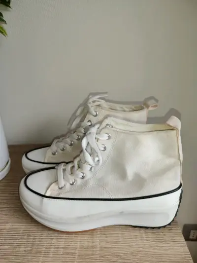 Zapatillas blancas de lona con plataforma - miniatura 4
