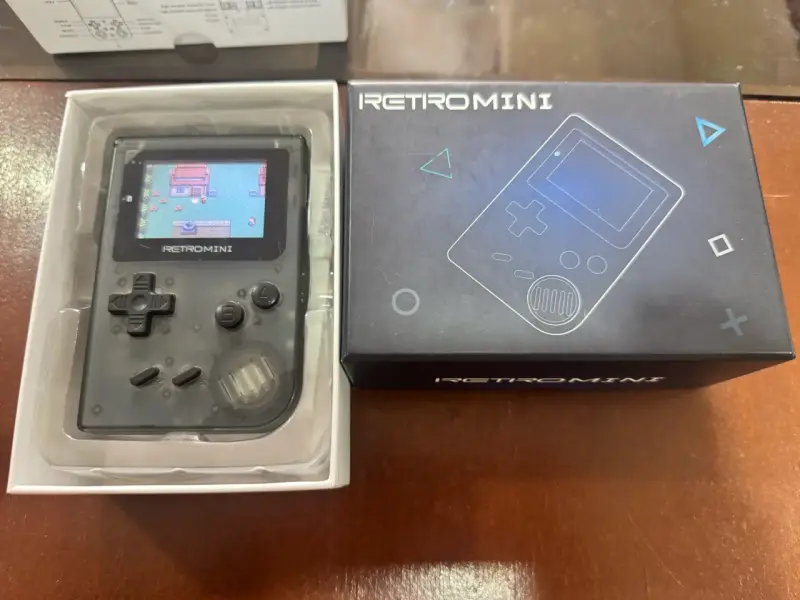 Consola portátil RetroMini - 1