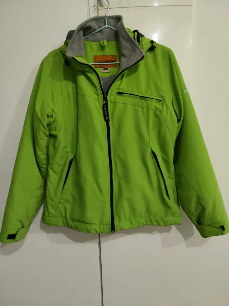 Chaqueta impermeable verde Trapandana para hombre - 1