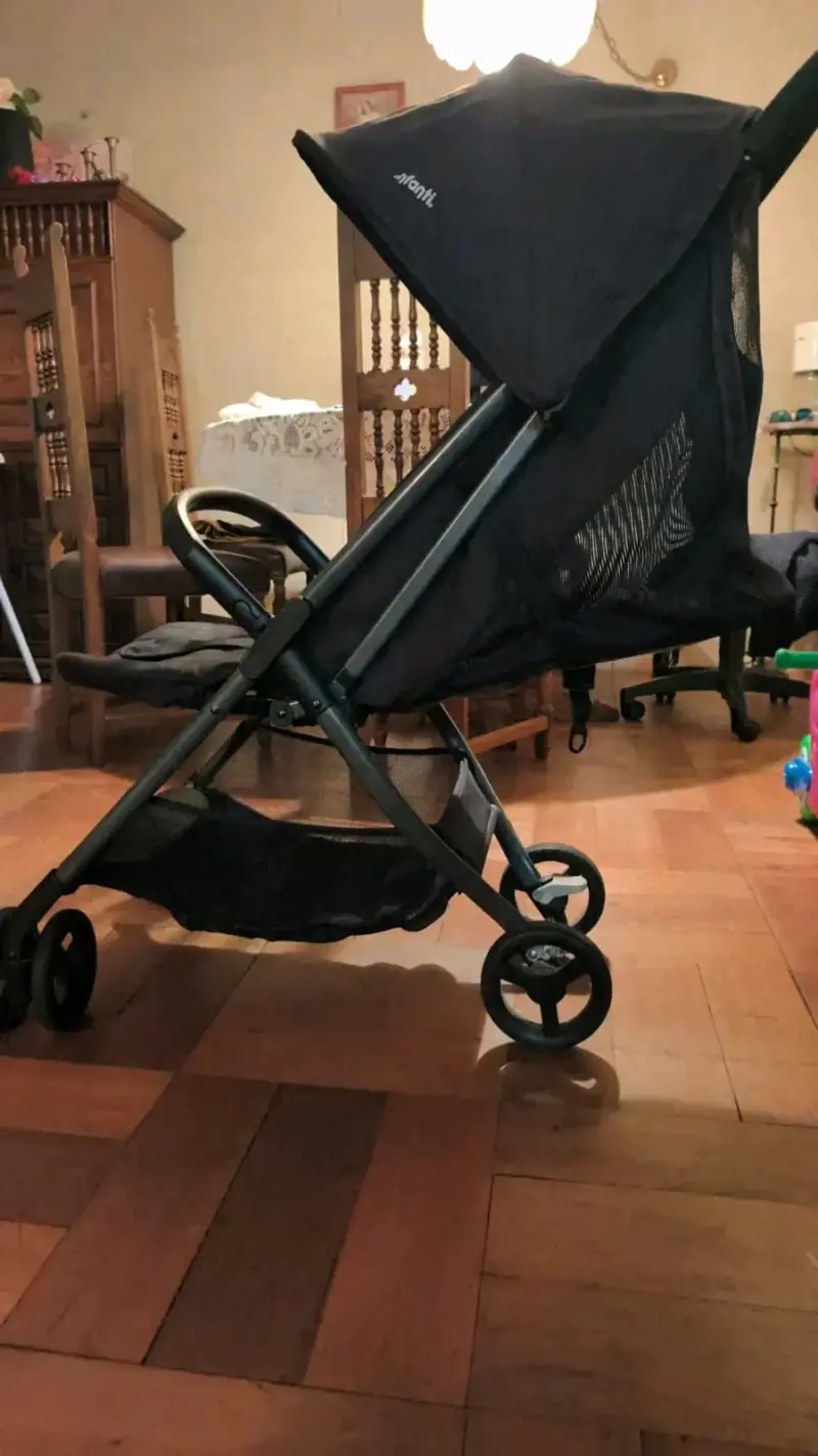 Coche de Paseo Infanti Negro Compacto - 2