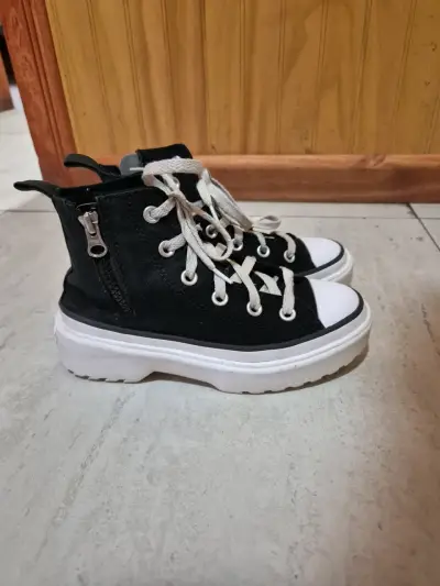 Zapatillas Converse negras número 33 como nuevas - miniatura 3