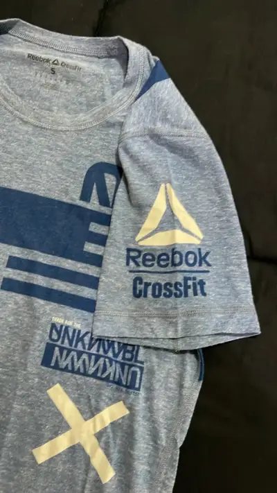 Polera Reebok CrossFit gris para hombre - miniatura 4