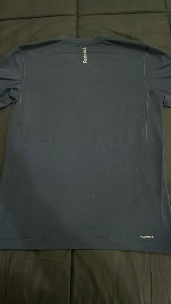 Polera deportiva negra Reebok para hombre - 5
