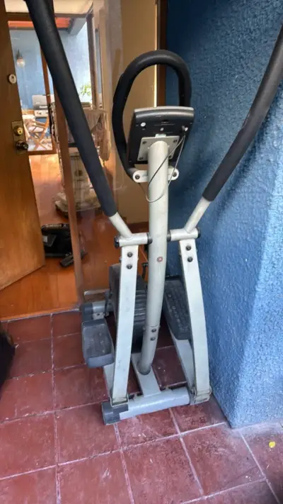 Elíptica Master Fit con Monitor Integrado - miniatura 1