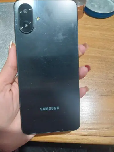 Samsung Galaxy A07 en buen estado - miniatura 2