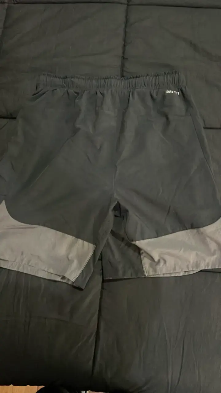 Shorts deportivos Nike Dri-Fit negros - 4