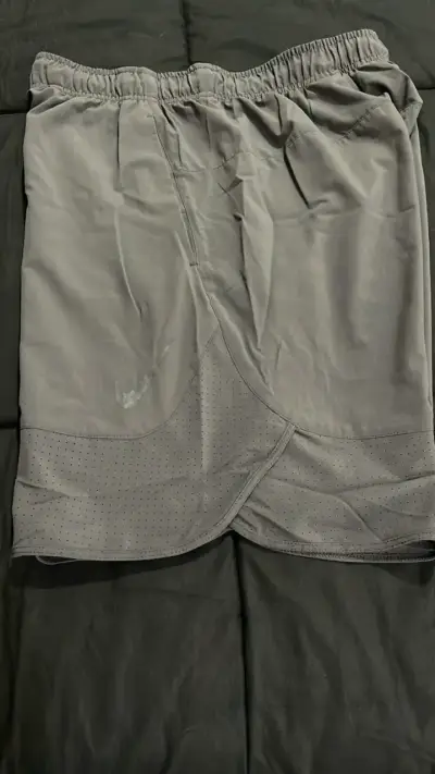 Shorts deportivos Nike Dri-Fit grises talla M - miniatura 5