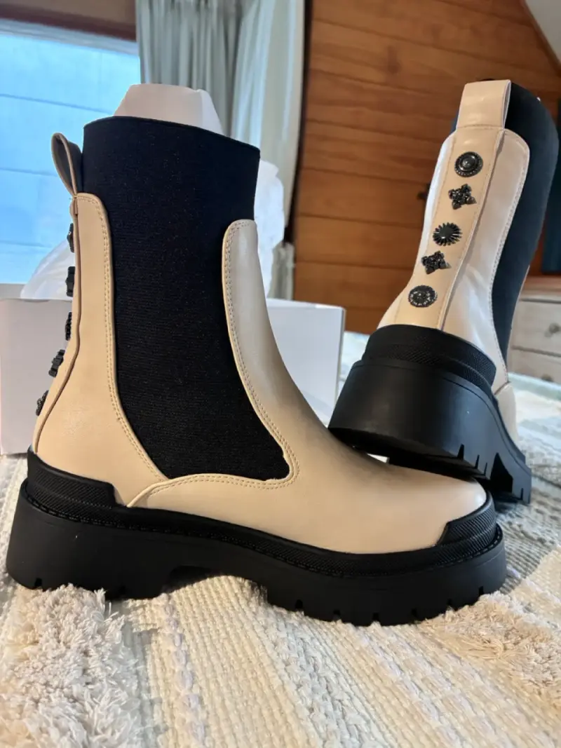 Botines beige 36 con detalles negros Opposite - 2
