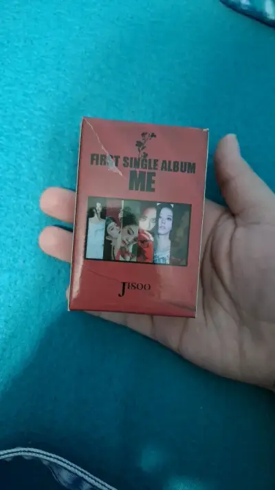 Álbum de fotos Jisoo 'Me' - miniatura 1