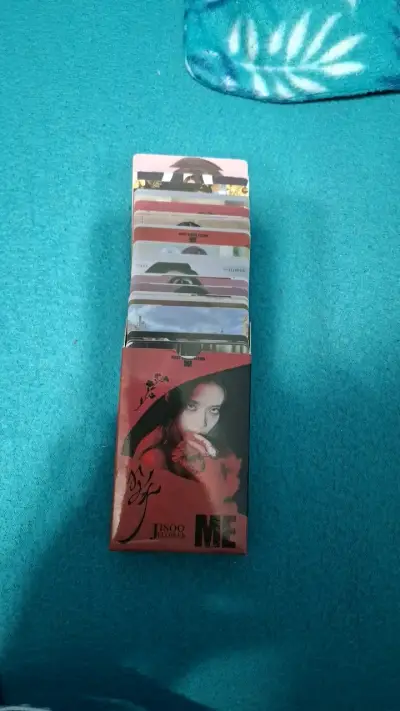 Álbum de fotos Jisoo 'Me' - miniatura 3