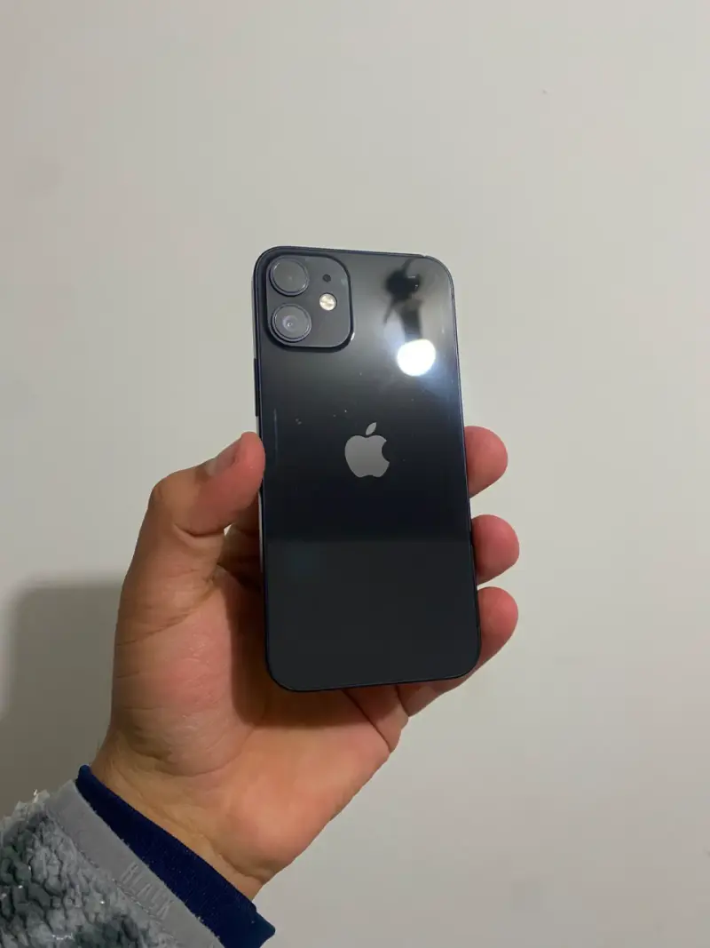 iPhone 12 de 64GB en perfecto estado - 5