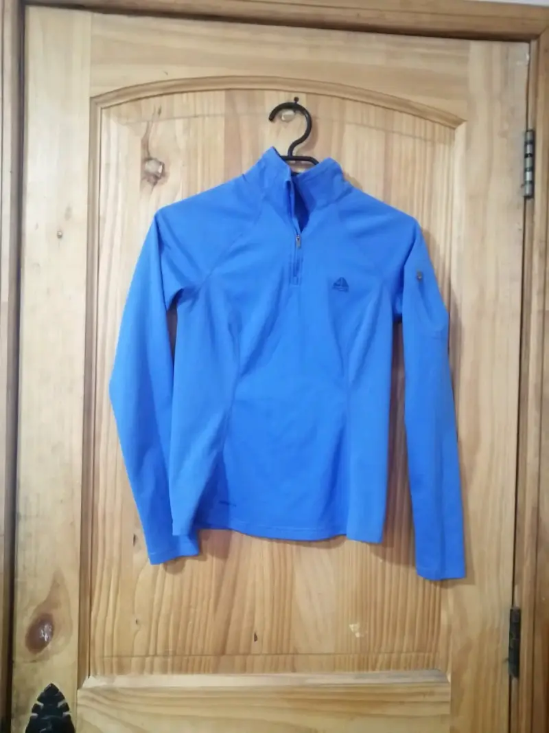 Polera Nike deportiva azul para mujer