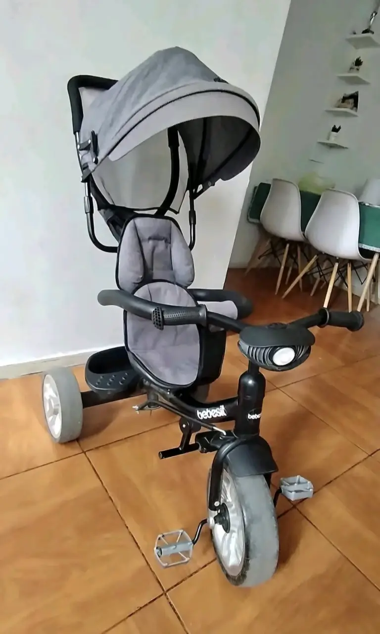 Triciclo para niños Bebesit con toldo - 1