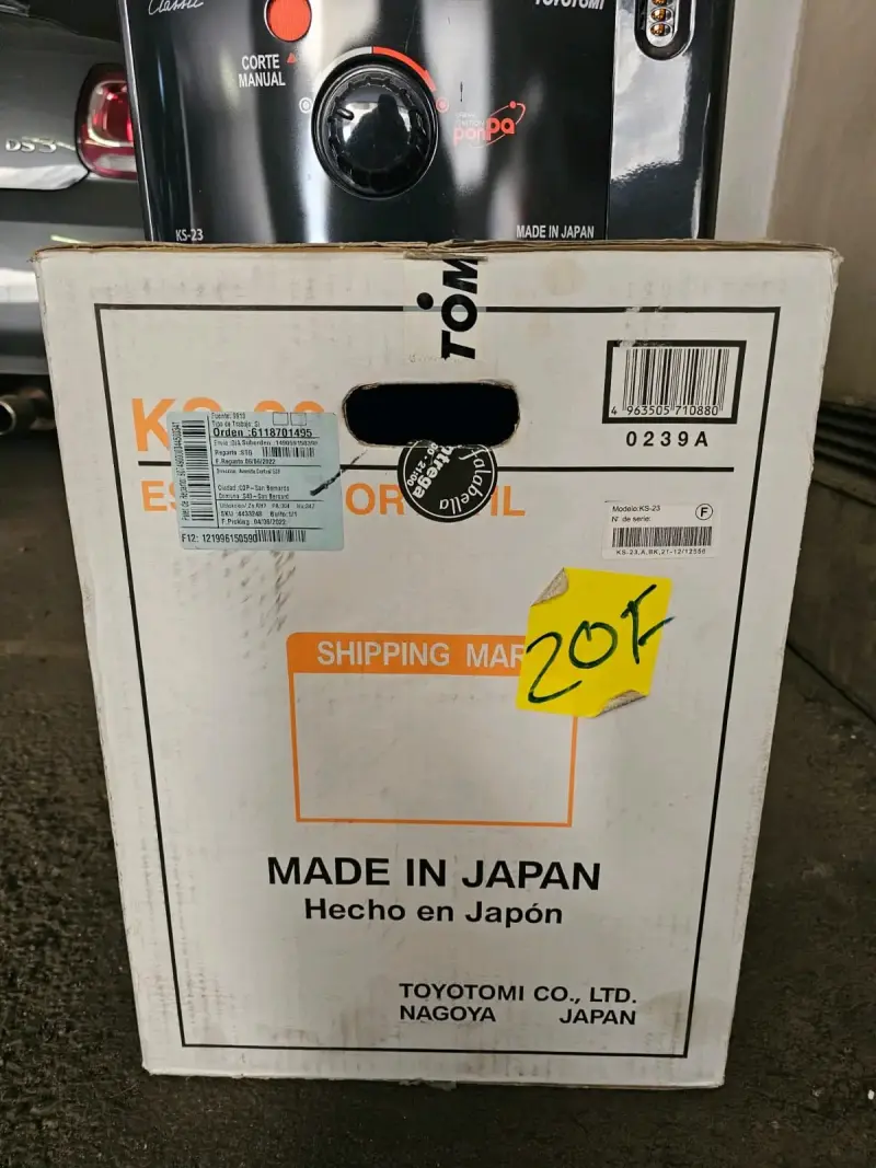Estufa a parafina Toyotomi KS-23 negra - 6