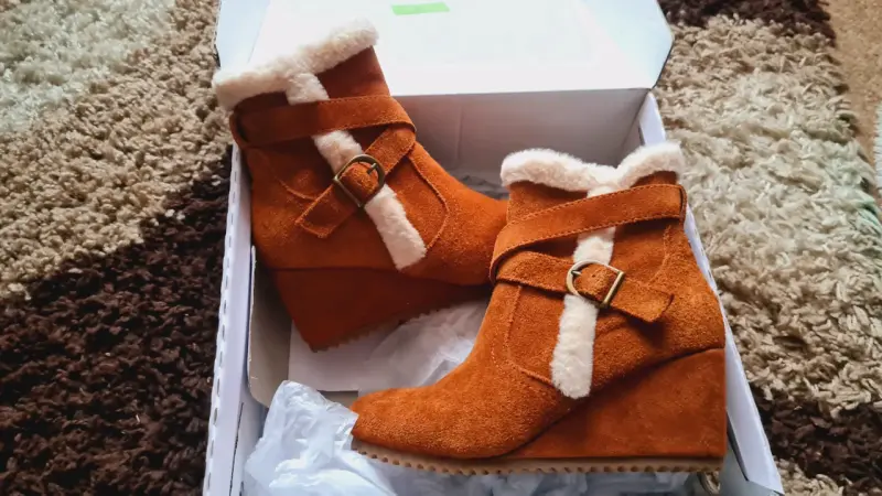 Botines de gamuza con forro de lana