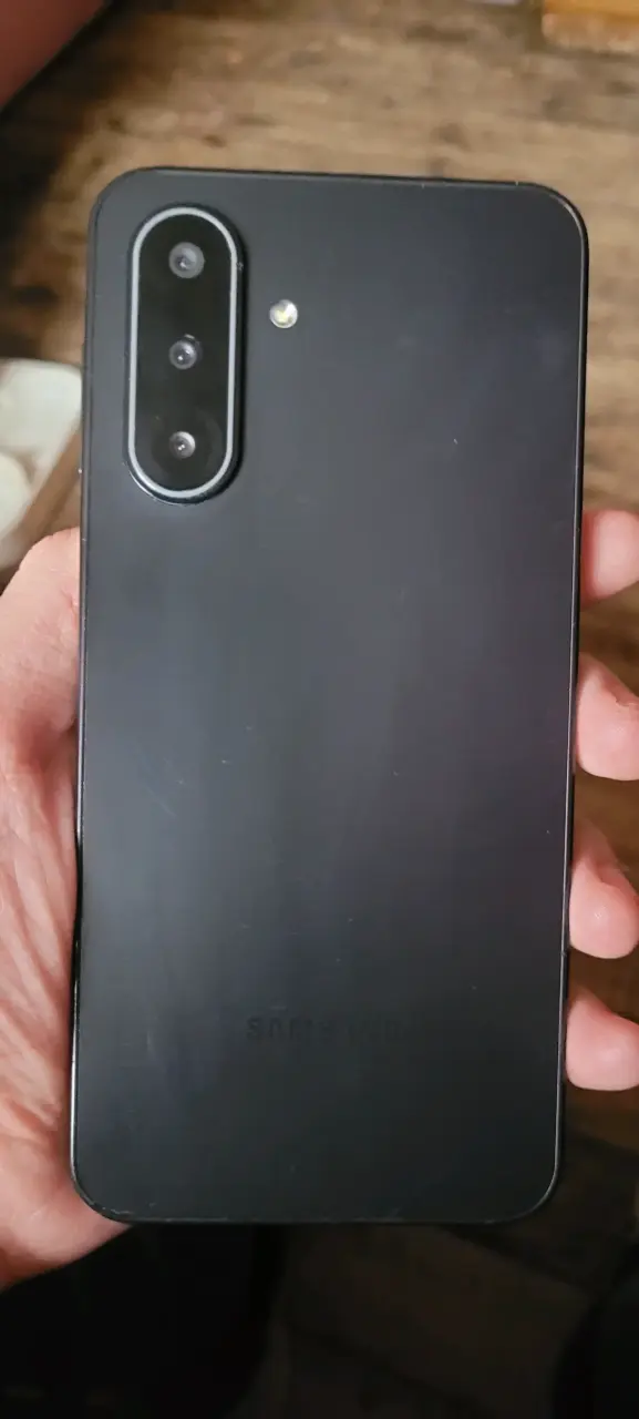 Smartphone Samsung Galaxy A17 5G nuevo - 2