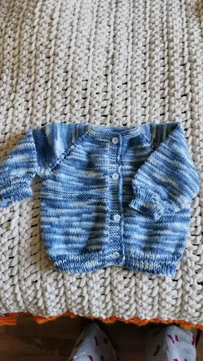 Conjunto de chalecos tejidos para bebé en varios colores - miniatura 5