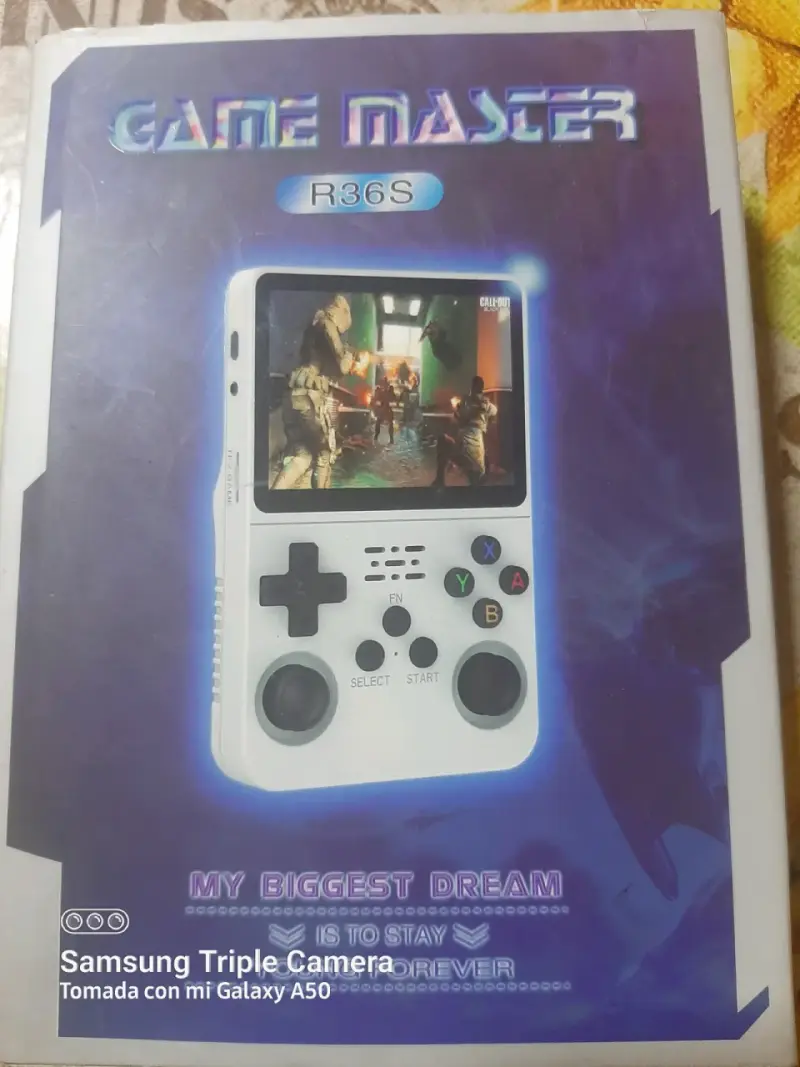 Consola portátil Game Master R36S con 1332 juegos - 1