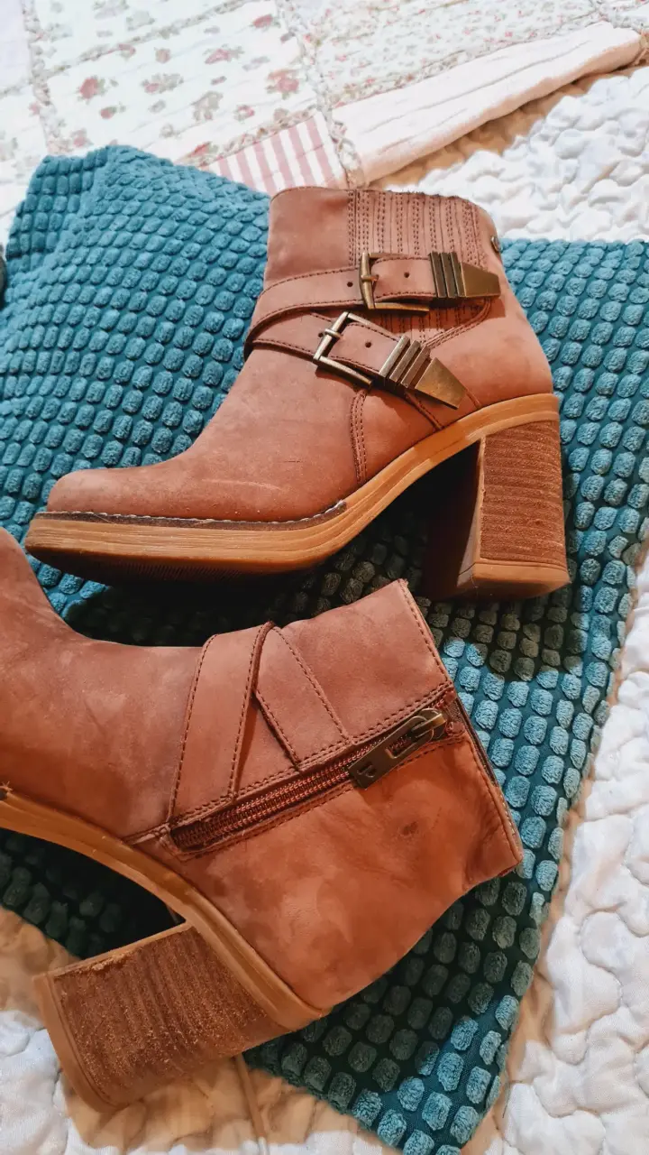 Botines de cuero marrón con hebillas Bollini - 1