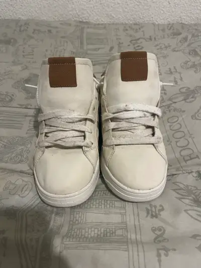 Zapatillas blancas Red Label con detalles marrones - miniatura 1