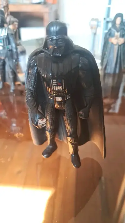 Figura de acción Darth Vader Star Wars - miniatura 1