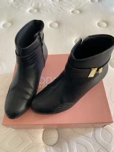 Botines negros Modare con tacón bajo - miniatura 5