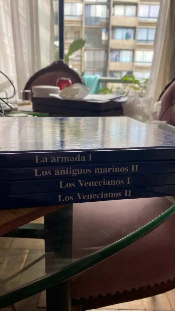 4 tomos libros La Aventura del Mar - 2