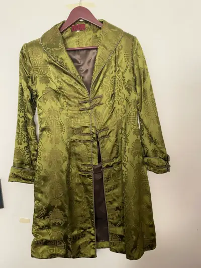 Abrigo verde estilo oriental para mujer - miniatura 5