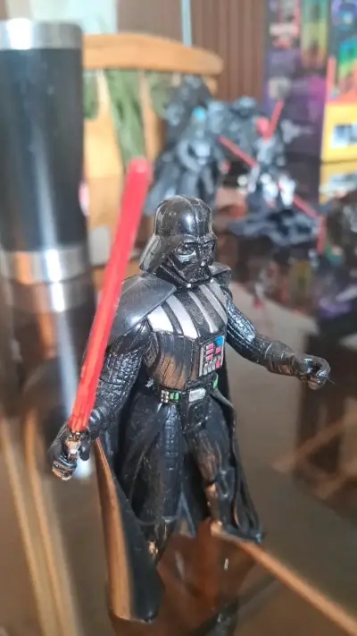 Figura de acción Darth Vader Star Wars - miniatura 3