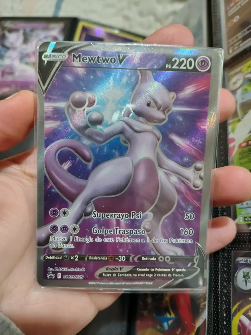 Tarjetas Pokémon Mewtwo V y VSTAR - 6