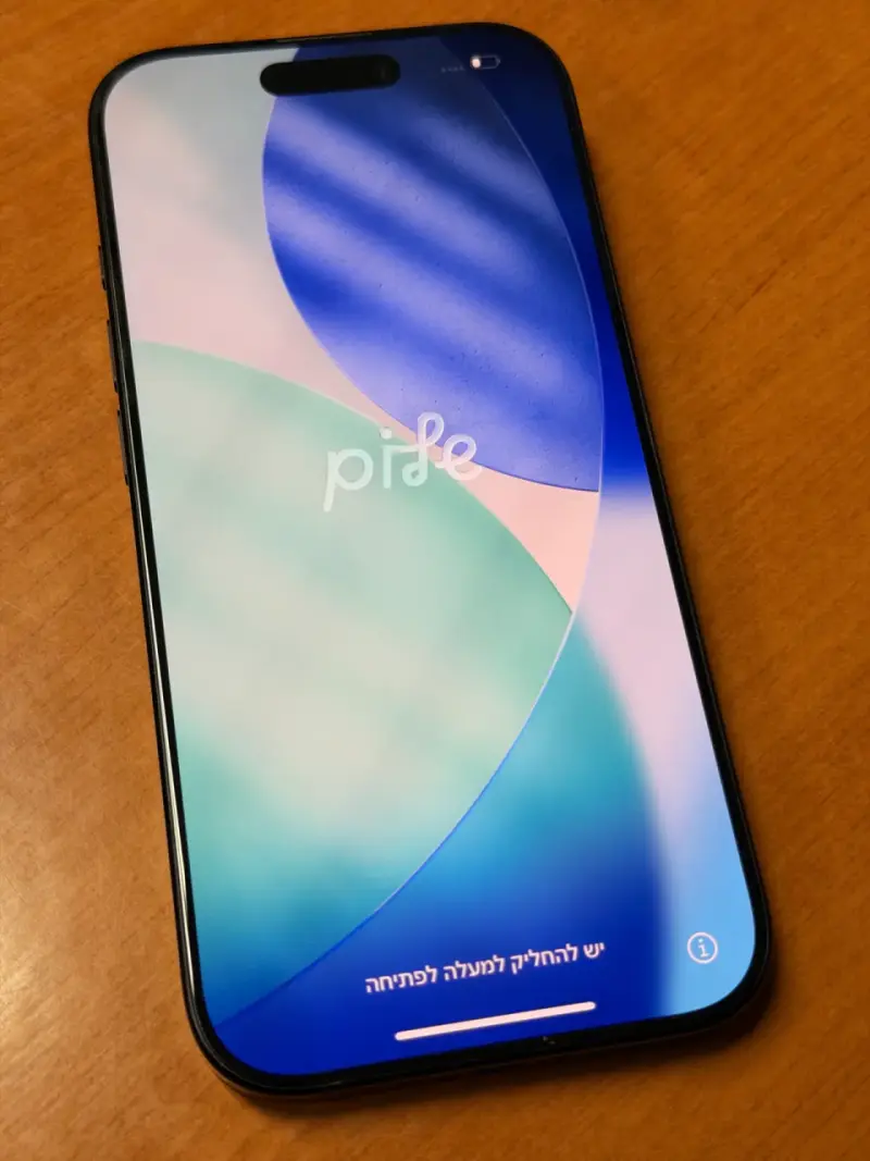 iPhone 16 Pro en excelente estado - 5