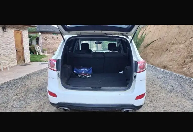 Hyundai Santa Fe GLS SUV 2011 - 6