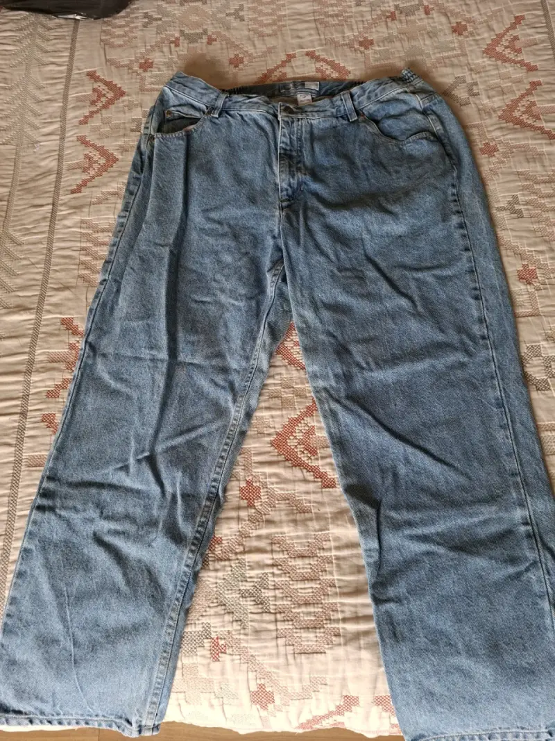 Jeans azules de mezclilla